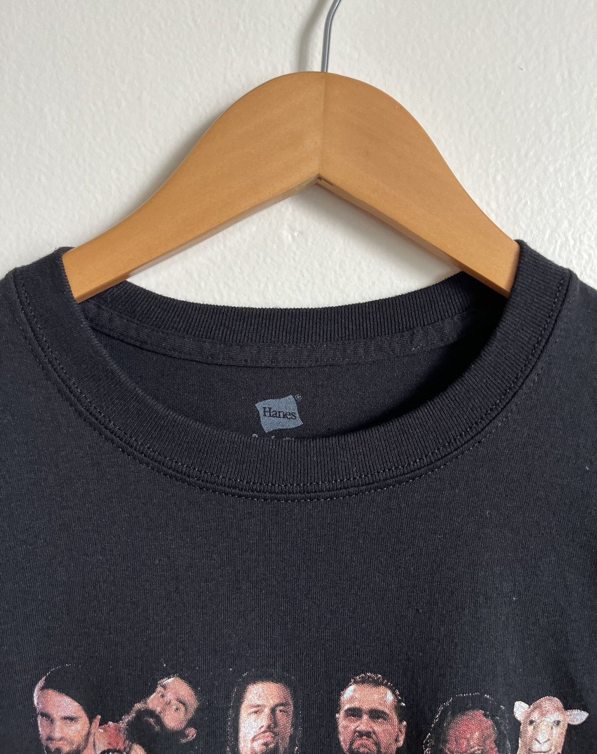 Vintage Vintage 2015 WWE Smack Down Double Sided Hanes T-Shirt Size US S / EU 44-46 / 1 - 3 Thumbnail