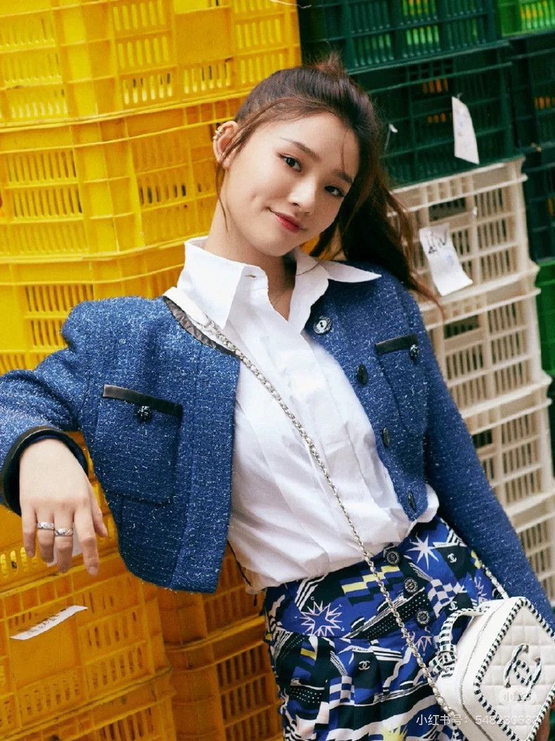 Chanel Chanel 19C cruise ship series blue short jacket fine glitt Size XXS / US 00 / IT 34 - 9 Thumbnail