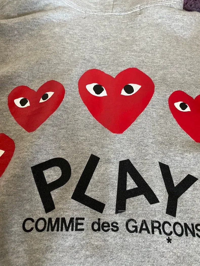 Comme Des Garcons Red heart sweatshirt