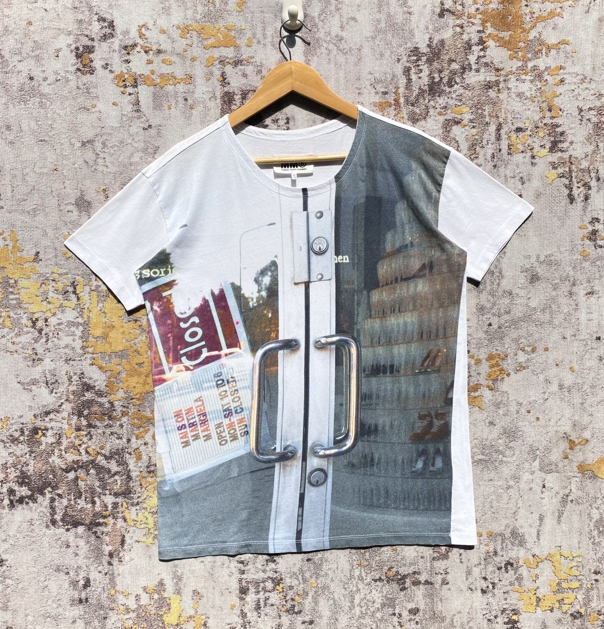 Maison Margiela Maison Martin Margiela Open Closed Door Print Shirt Size US S / EU 44-46 / 1 - 1 Thumbnail