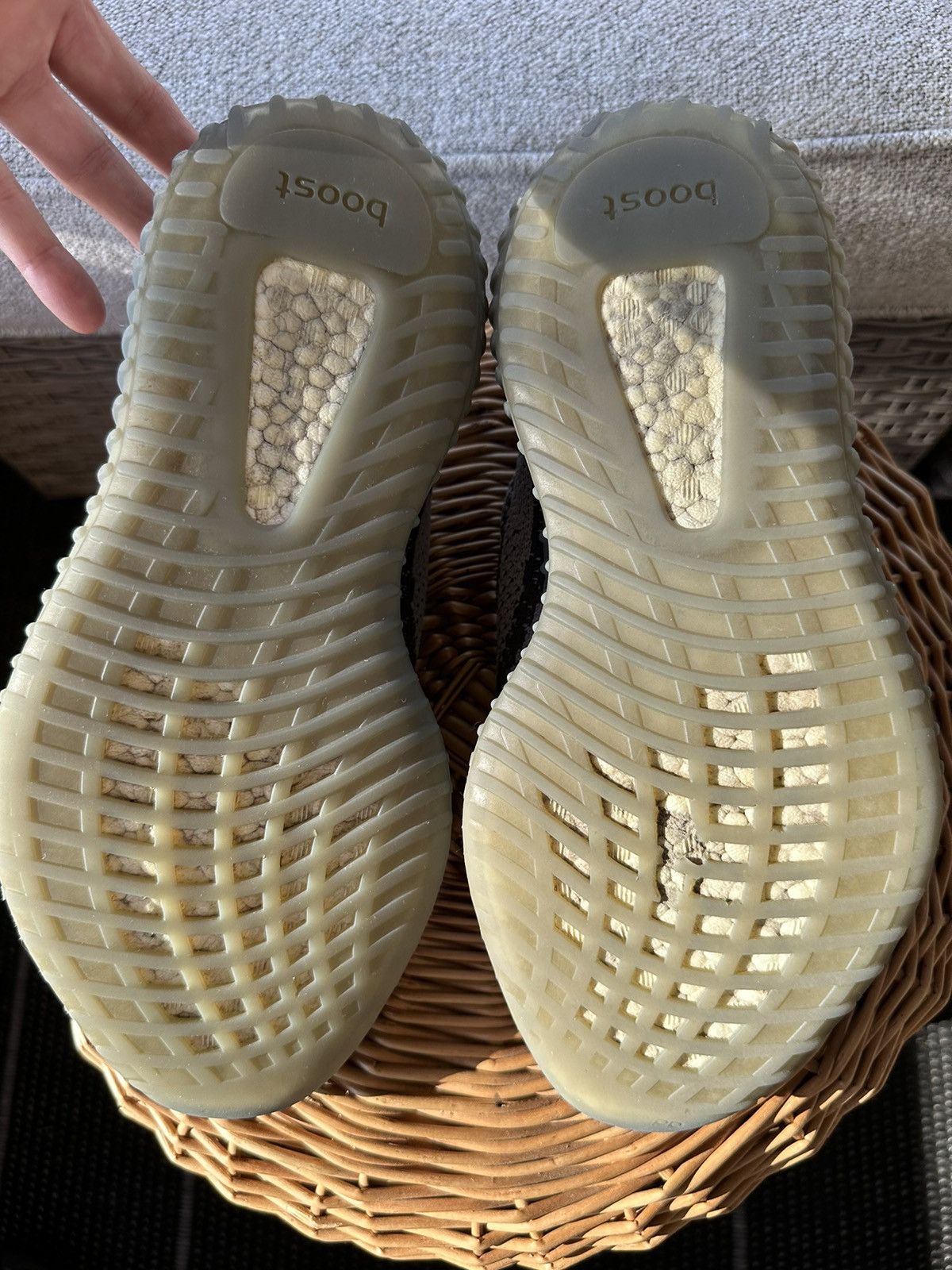 Adidas Yeezy 350 Beluga 2.0 Size US 8 / EU 41 - 6 Thumbnail