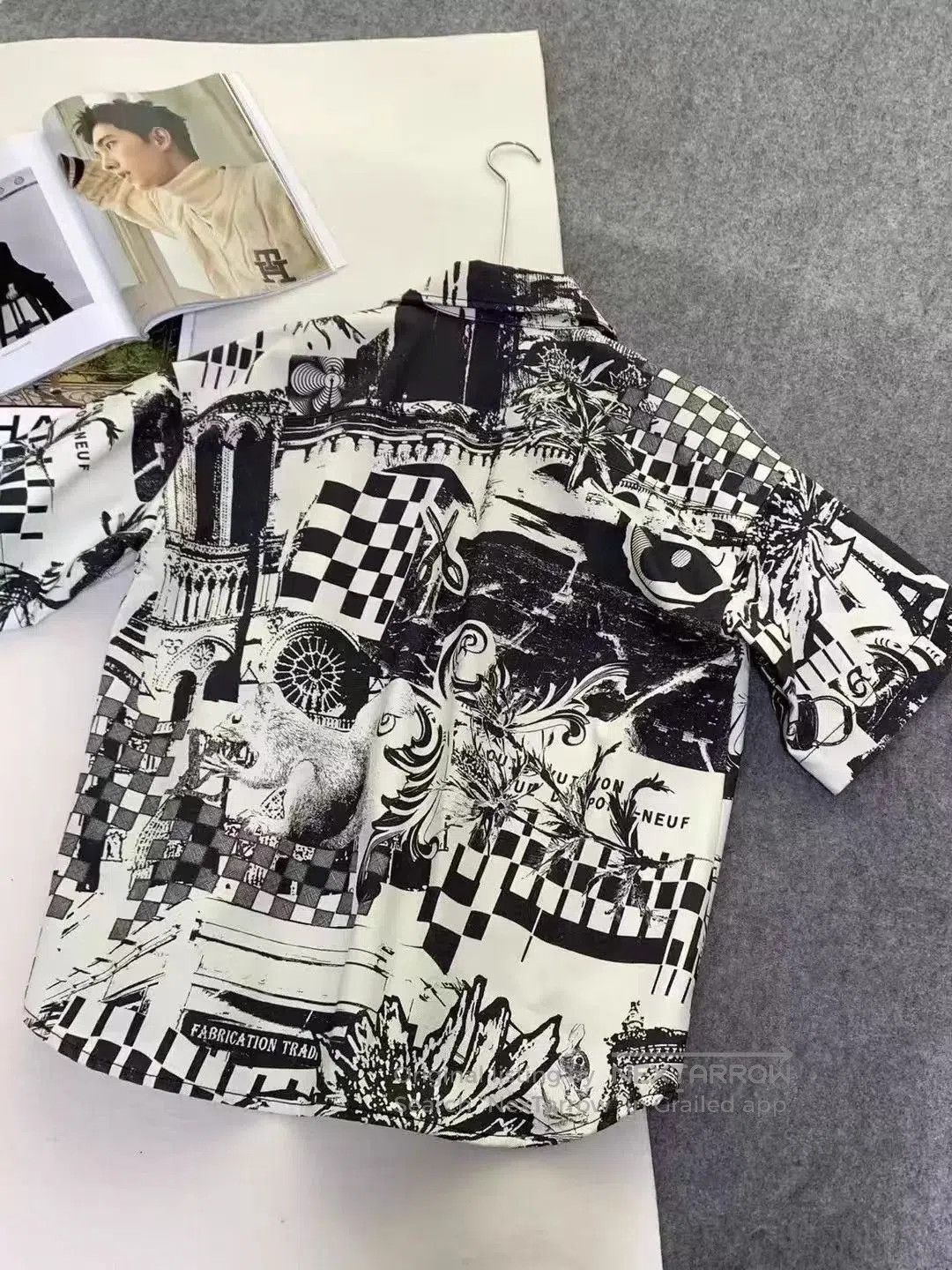 Louis Vuitton Black and White Graphic Short Sleeve Shirt. Size US L / EU 52-54 / 3 - 7 Thumbnail