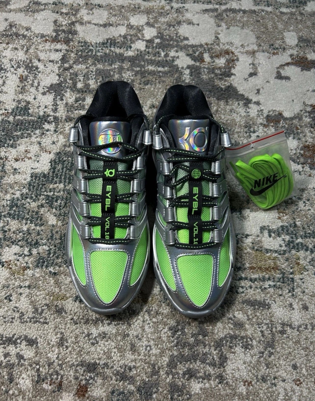 Nike Nike KD 18 EYBL Size US 8.5 / EU 41-42 - 3 Thumbnail
