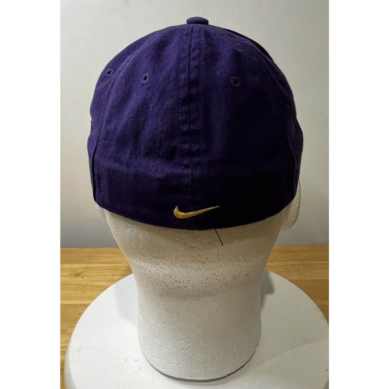 Nike Lakers Nike Team hat Sports Hat Flex Fit NBA youth Kobe Size ONE SIZE - 3 Thumbnail