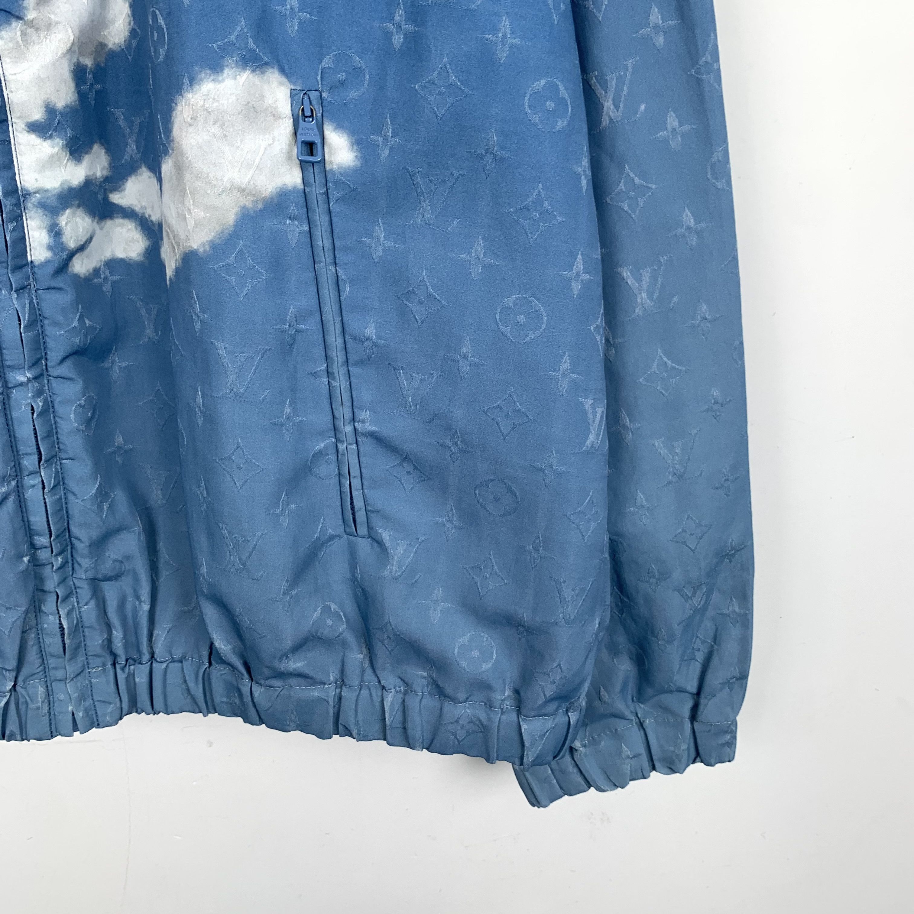 Louis Vuitton Louis Vuitton Blue Gradient Monogram Hooded Jacket Size US L / EU 52-54 / 3 - 4 Thumbnail