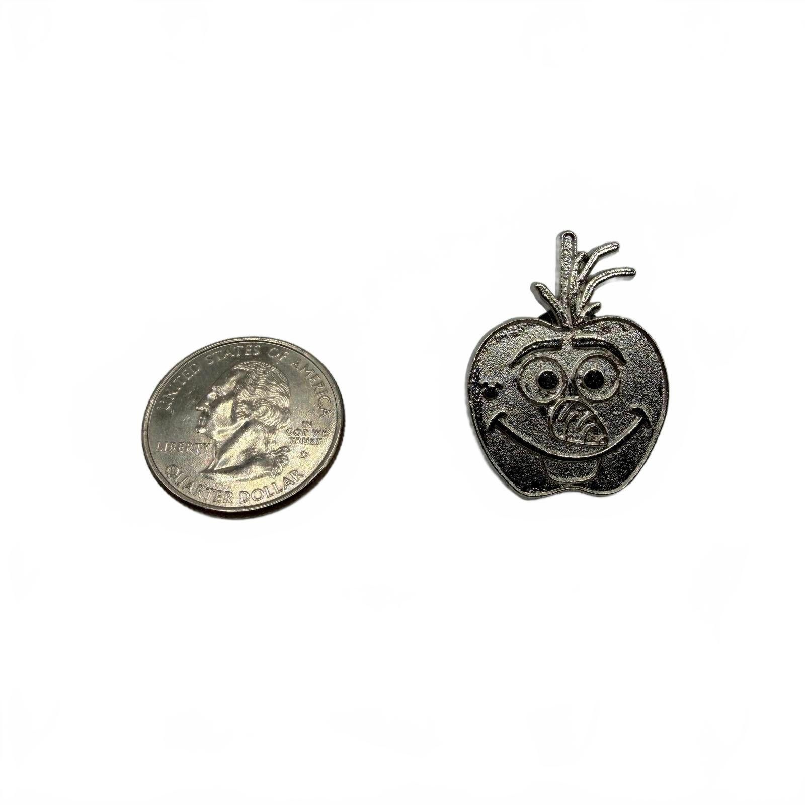 Other Disney Pin - Olaf from Frozen Chaser - Character Apples Size ONE SIZE - 3 Thumbnail