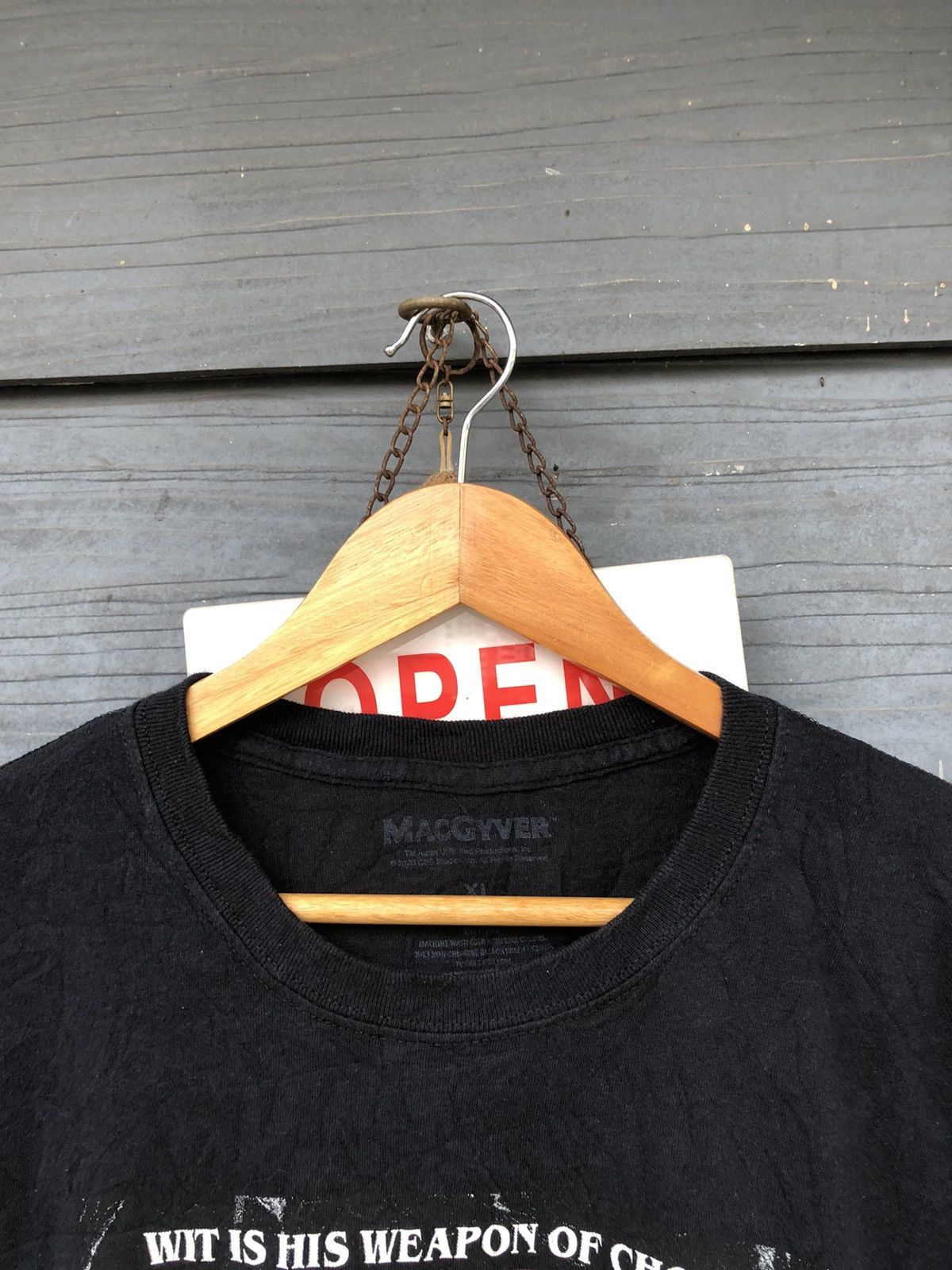Vintage VINTAGE Y2K MACGYVER VHS MOVIE TEE Size US XL / EU 56 / 4 - 6 Thumbnail