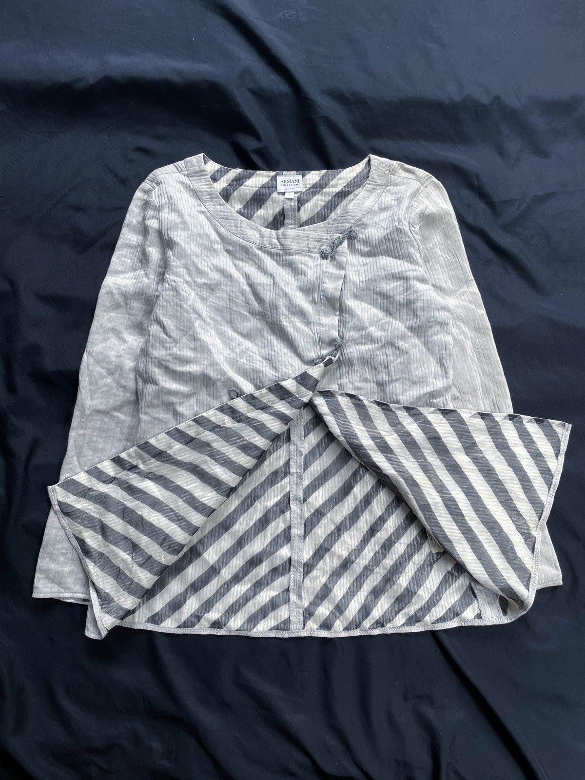 Armani ARMANU ARCHIVE COLLECTION BUTTON DOWN SHIRT Size US M / EU 48-50 / 2 - 3 Thumbnail