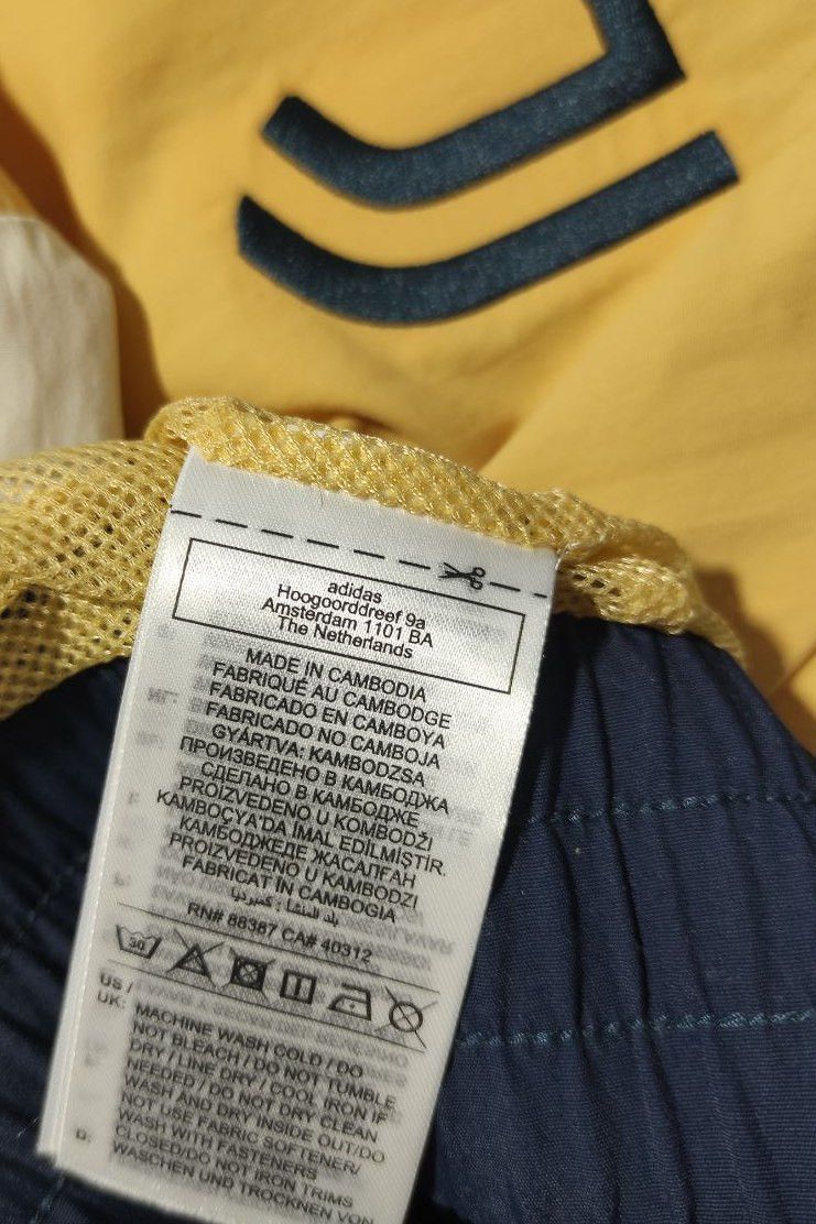 Adidas ADIDAS JUVENTUS TRACK TOP BLUE/YELLOW IT3857 SIZE L Size US L / EU 52-54 / 3 - 4 Thumbnail