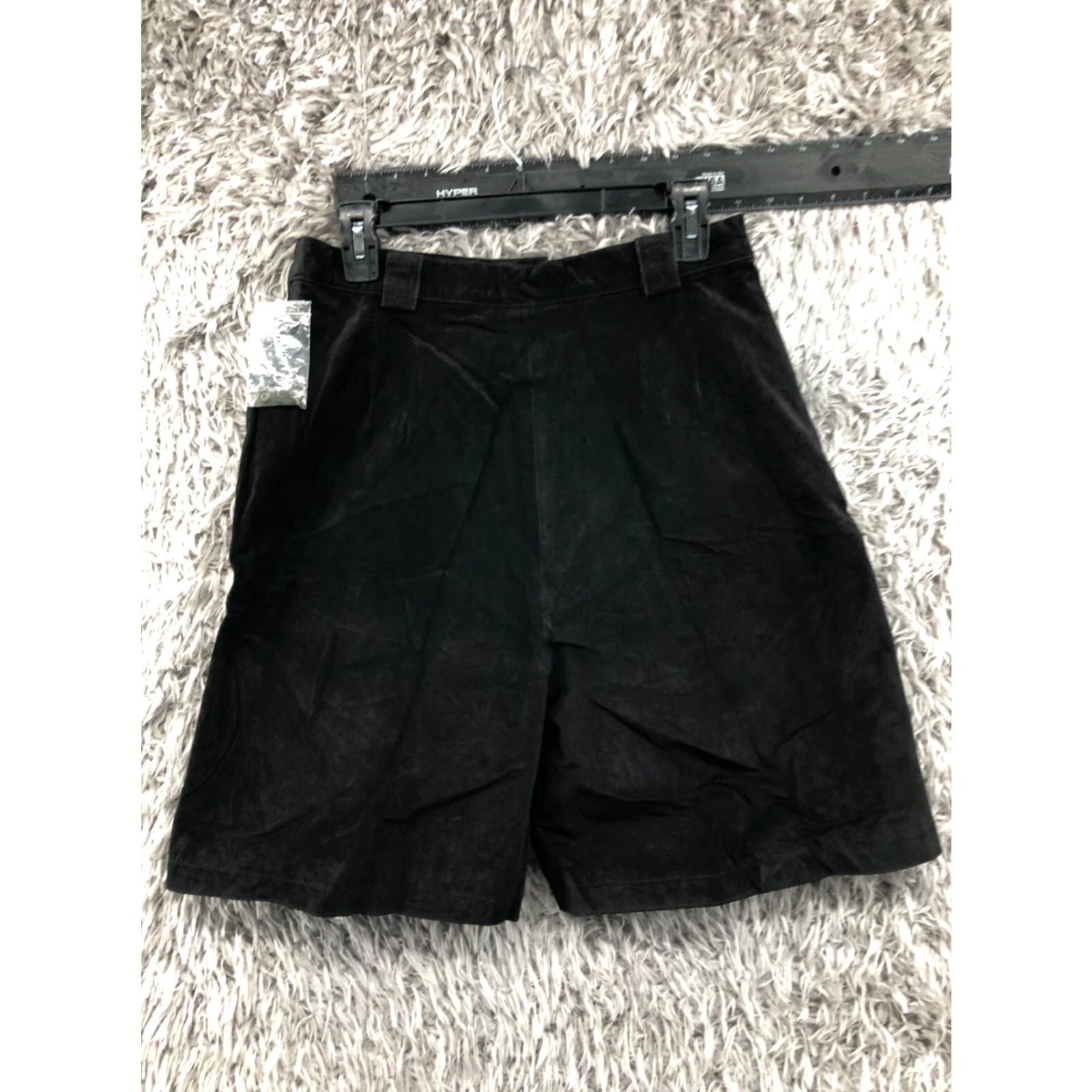 Vintage Global Identity Leather Shorts Womens Bermuda 14 Black Mid Rise 30 in Inseam 6 in 5-Pocket Denim Leather Boy Size 36" / US 14 / IT 50 - 4 Thumbnail