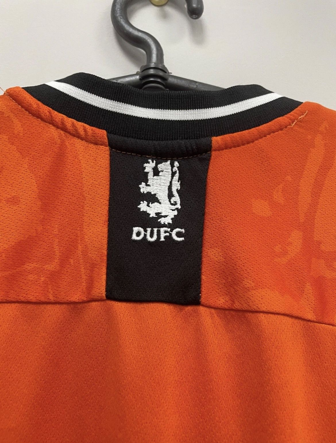 Errea Dundee United 2023/2024 Home Football Shirt Errea Jersey Size US S / EU 44-46 / 1 - 5 Thumbnail