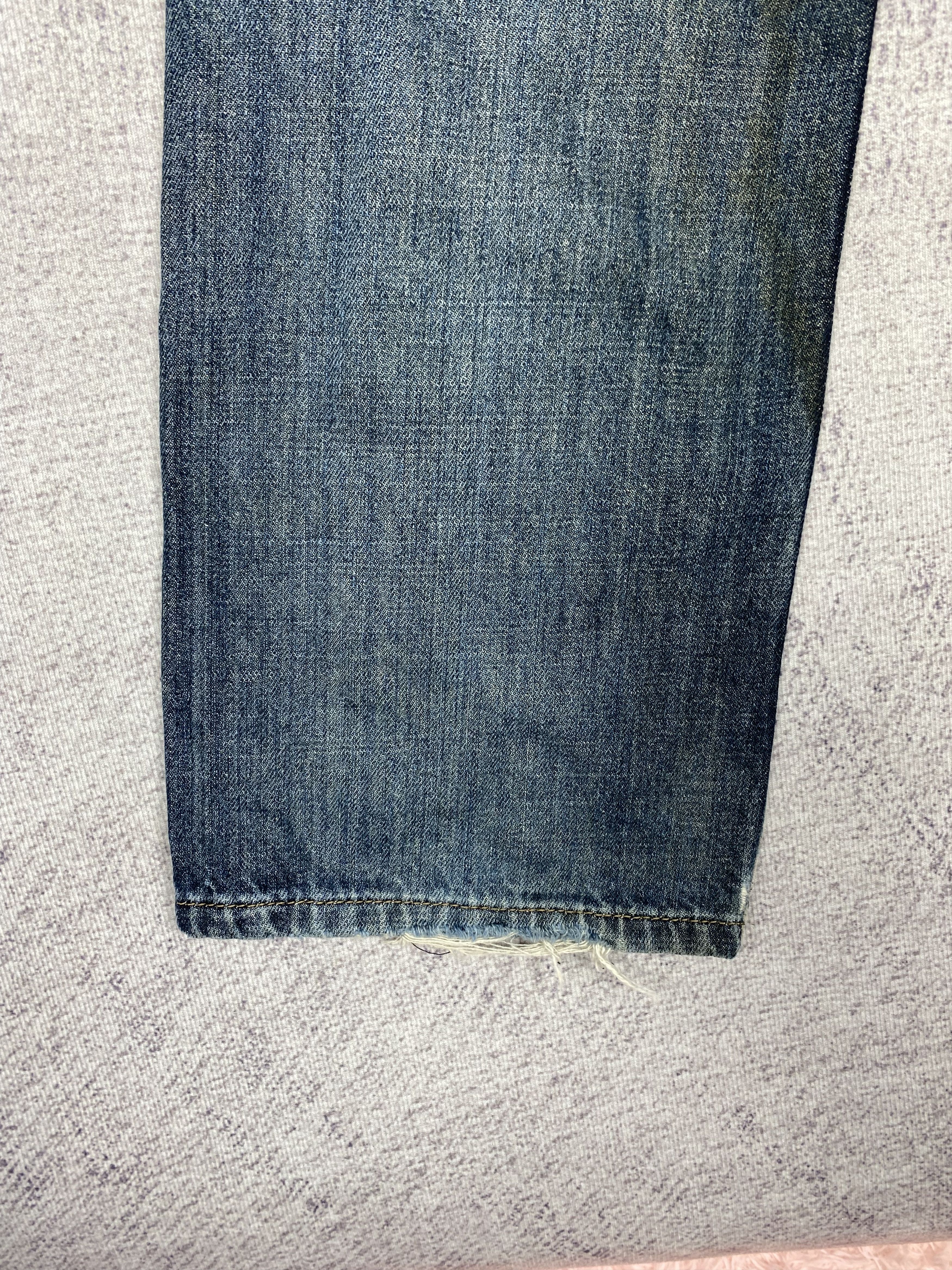 Levi's Vintage Levi's 514 Distressed Blue Denim Jeans PT0483 Size US 32 / EU 48 - 11 Thumbnail