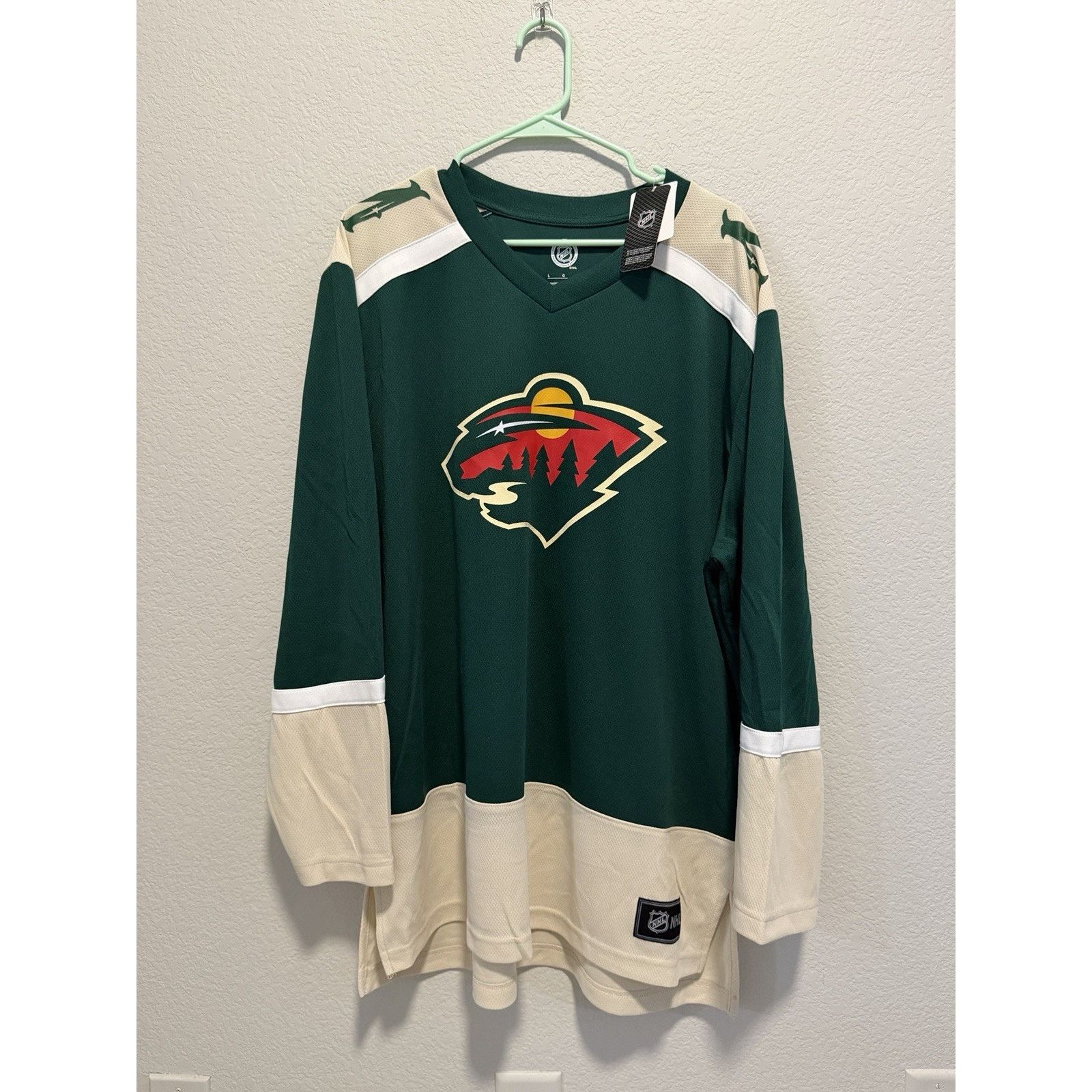 NHL Minnesota Wild Kirill Kaprizov 97 Jersey NHL Hockey Size XL Size US XL / EU 56 / 4 - 2 Thumbnail
