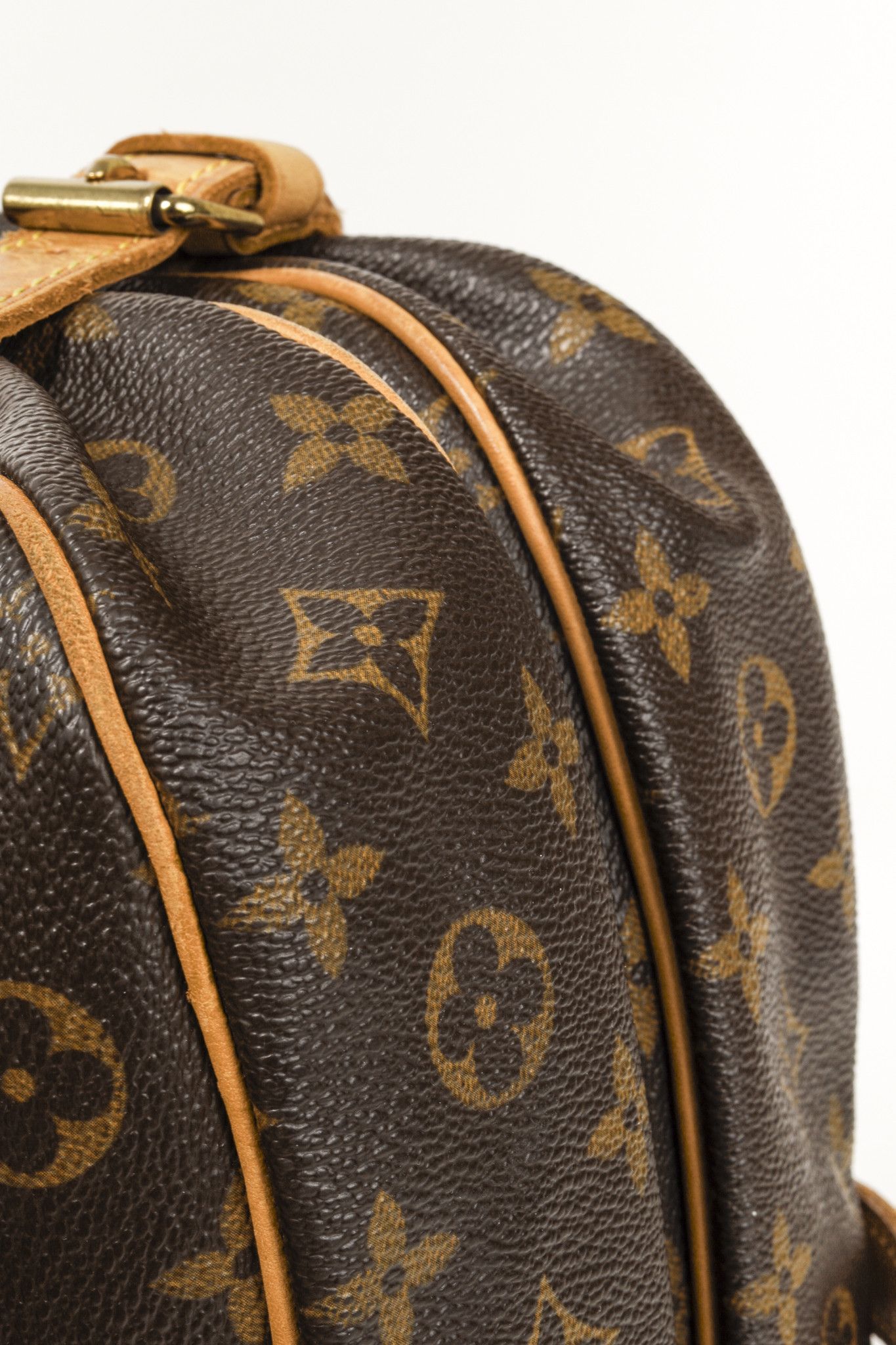 Louis Vuitton Louis Vuitton Saumur 28 , Double Side Saddle Messenger Bag Size ONE SIZE - 6 Thumbnail