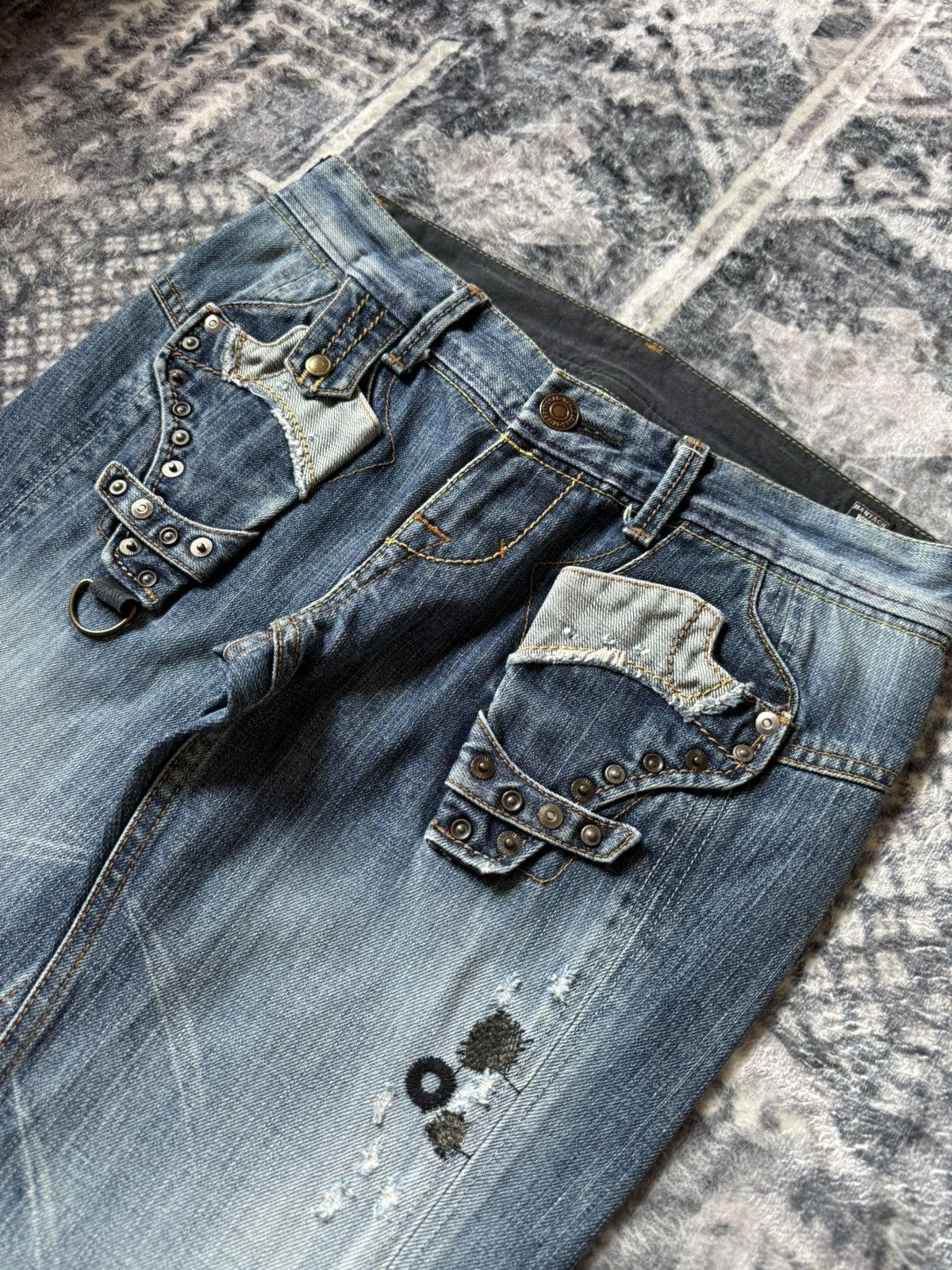Hysteric Glamour × Japanese Brand Bartack Japan Asymmetrical Revolver Gun Pocket Jeans Size US 28 / EU 44 - 3 Thumbnail