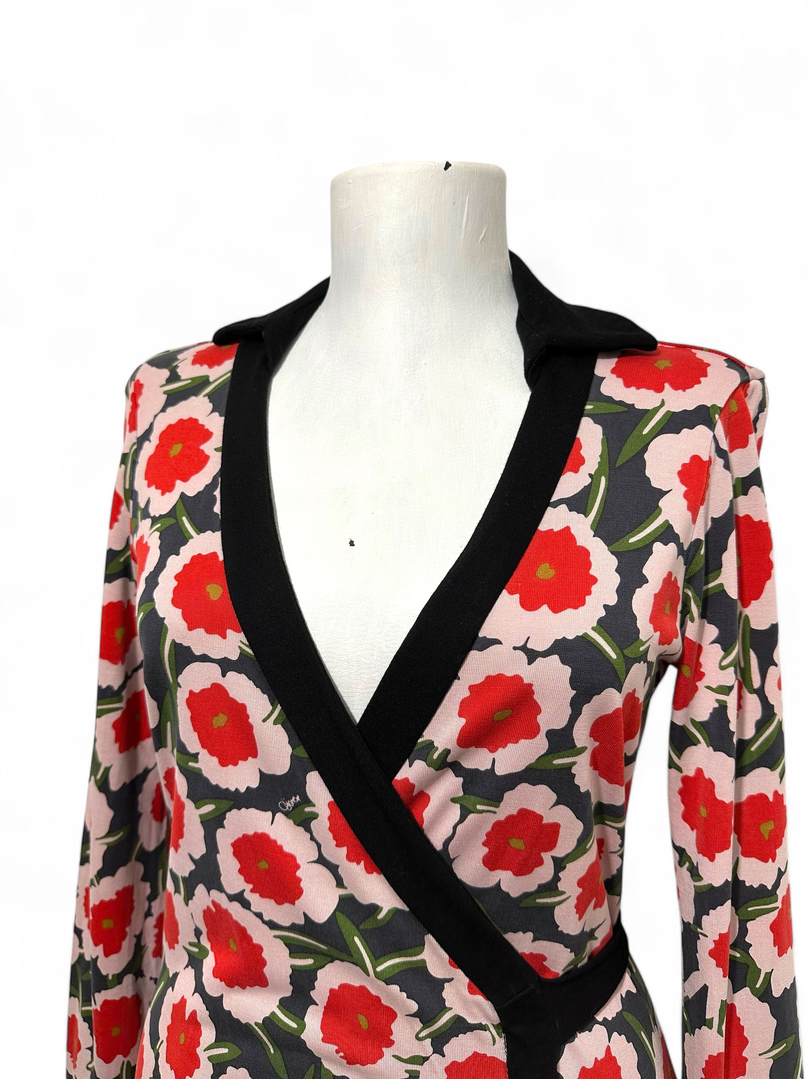 Diane von Furstenberg Diane Von Furstenberg Silk Floral Pattern Wrap Dress Size M / US 6-8 / IT 42-44 - 4 Thumbnail