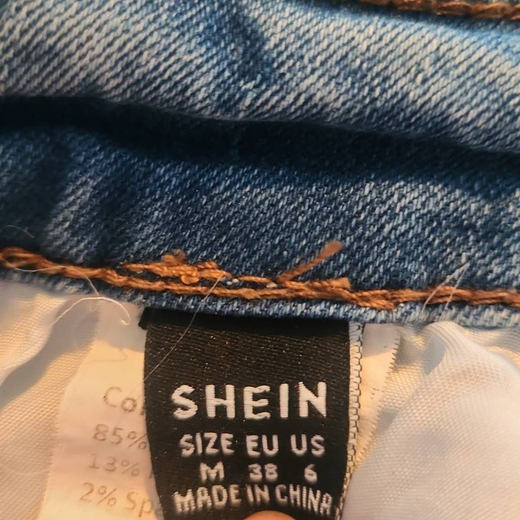 Shein Shein Women's Size 6 Blue Distressed Hem Stretchy Skinny Jeans Size 28" / US 6 / IT 42 - 3 Thumbnail