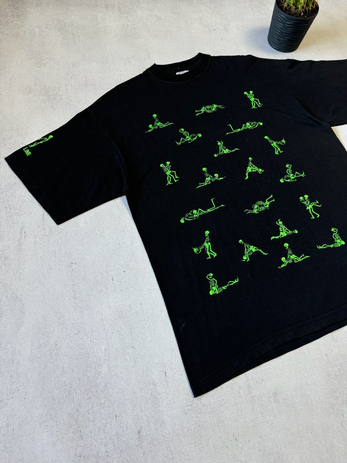 Vintage Vintage Kamasutra Skeleton T Shirt Baggy Black Japanese Y2K Size US XL / EU 56 / 4 - 2 Thumbnail