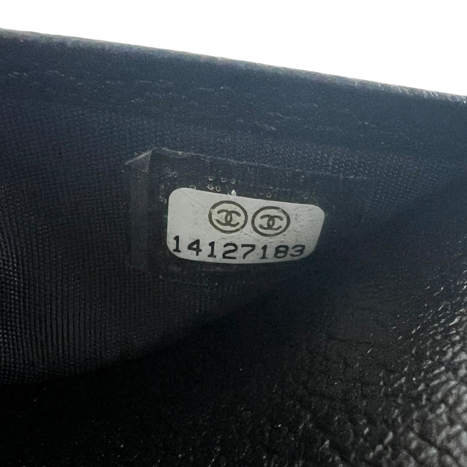 Chanel Chanel Leather Passport Holder Size ONE SIZE - 5 Thumbnail