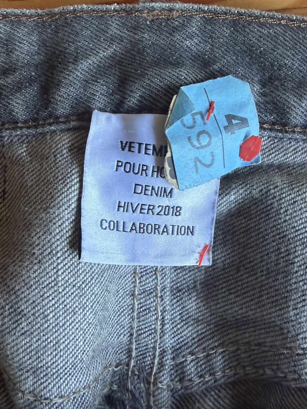 Vetements Vetements embroidered denim Size US 32 / EU 48 - 3 Thumbnail