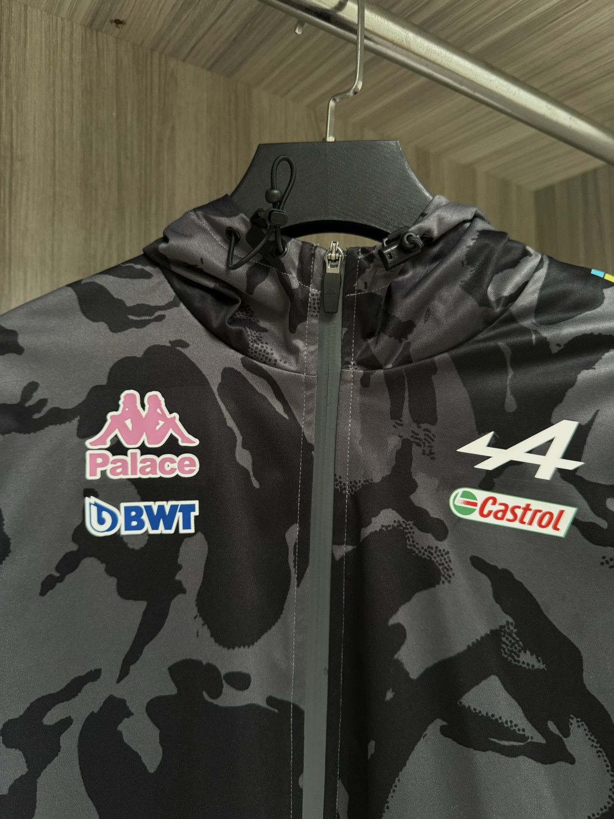 Palace Palace Alpine F1 Rain Jacket Crew Pit Jacket Size US S / EU 44-46 / 1 - 5 Thumbnail