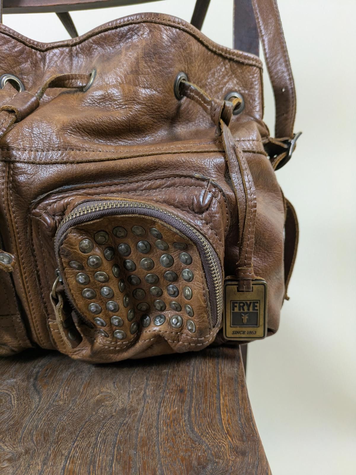 Frye Frye Brooke studded drawstring bucket bag Size ONE SIZE - 2 Thumbnail