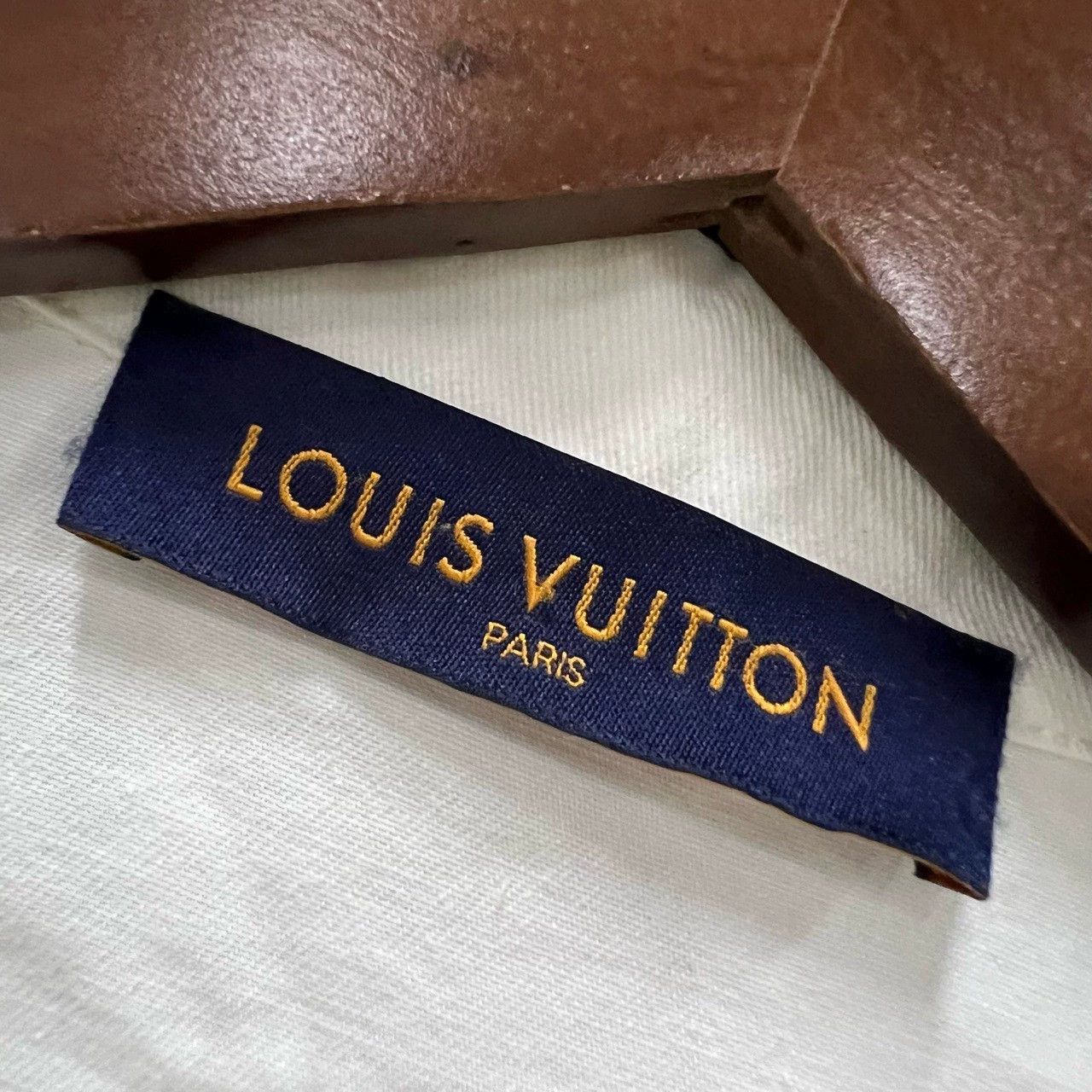 Louis Vuitton louis vuitton short sleeve shirt for men Size US M / EU 48-50 / 2 - 3 Thumbnail