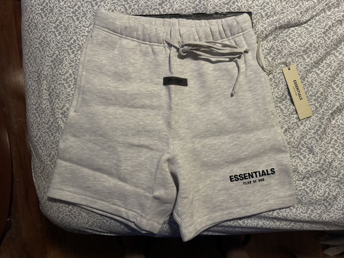 Essentials Essentials FOG Light Oatmeal Shorts Size XS Size US 28 / EU 44 - 1 Thumbnail