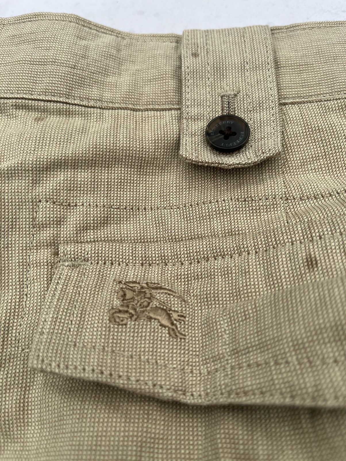 Burberry Vintage Classic Short Cargo Burberry Pants Size US 34 / EU 50 - 7 Thumbnail
