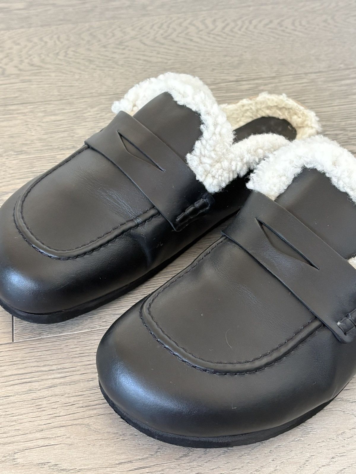 JW Anderson Shearling Mules Size US 9 / EU 42 - 3 Thumbnail