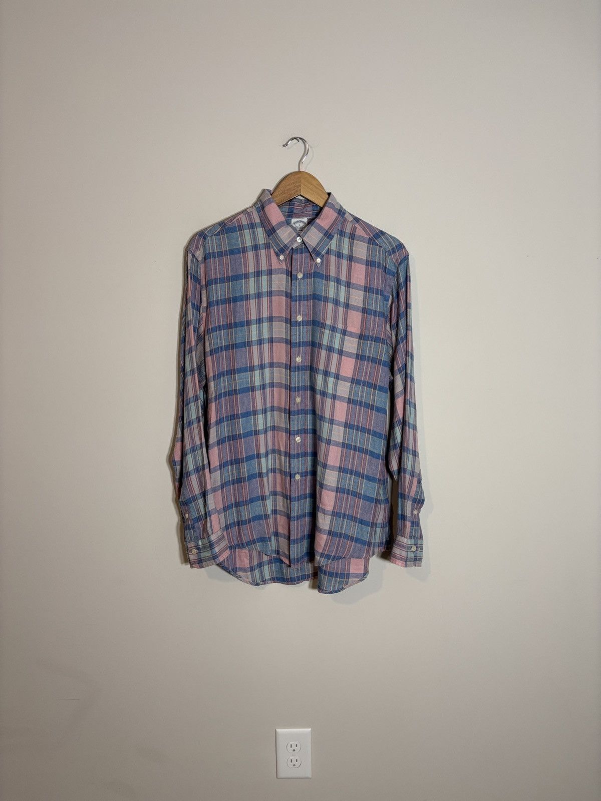 Brooks Brothers Brooks Brothers Regent Irish Linen Button Down Shirt Large Size US L / EU 52-54 / 3 - 2 Thumbnail