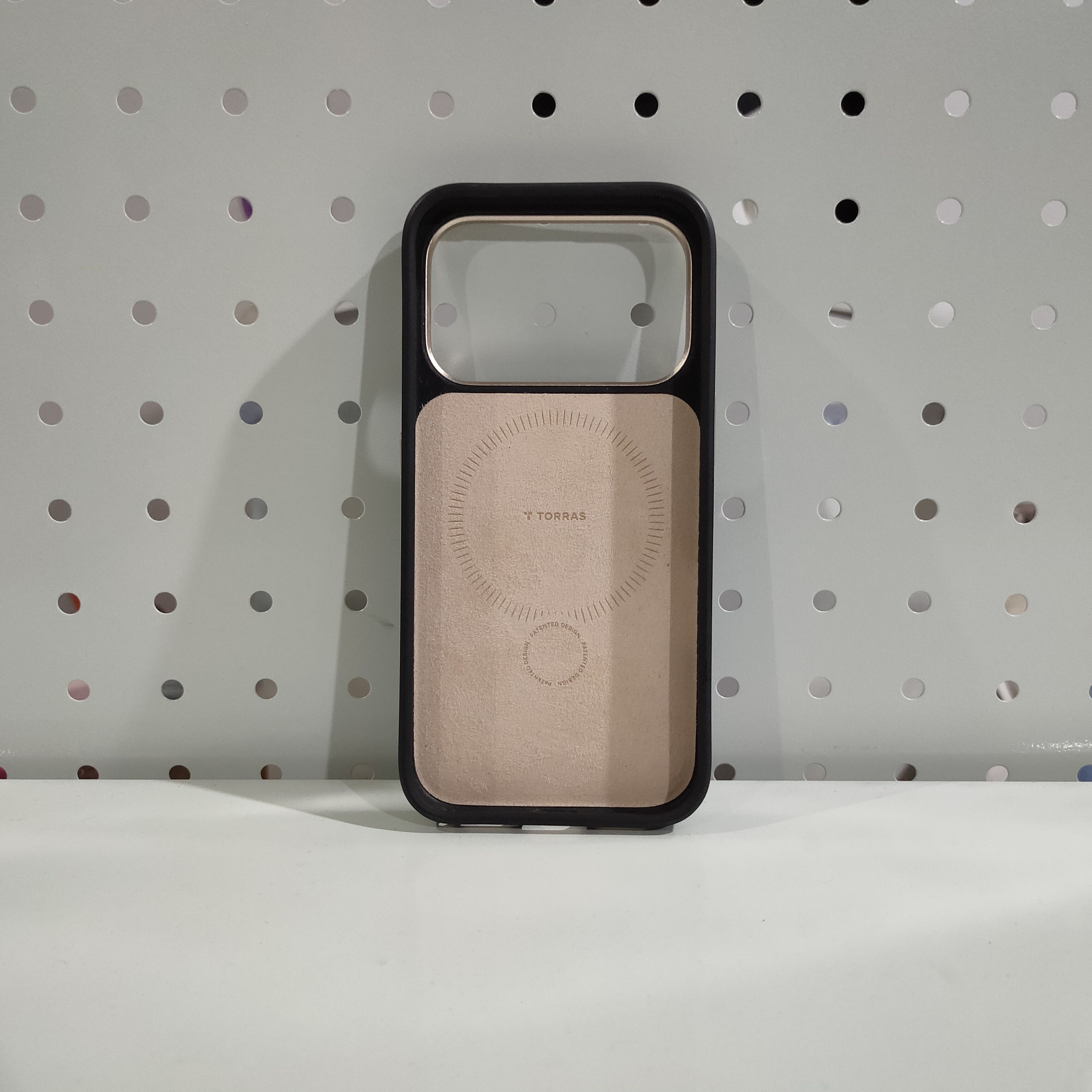 Torras 🔥Torras Iphone 17 Pro case Size ONE SIZE - 2 Thumbnail
