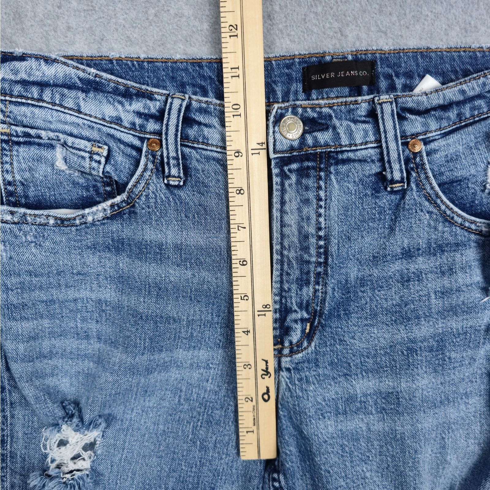 Silver Jeans Co. Silver Jeans 36x27 Not Your Boyfriends Distressed Raw Hem Size 36" / US 14 / IT 50 - 16 Thumbnail