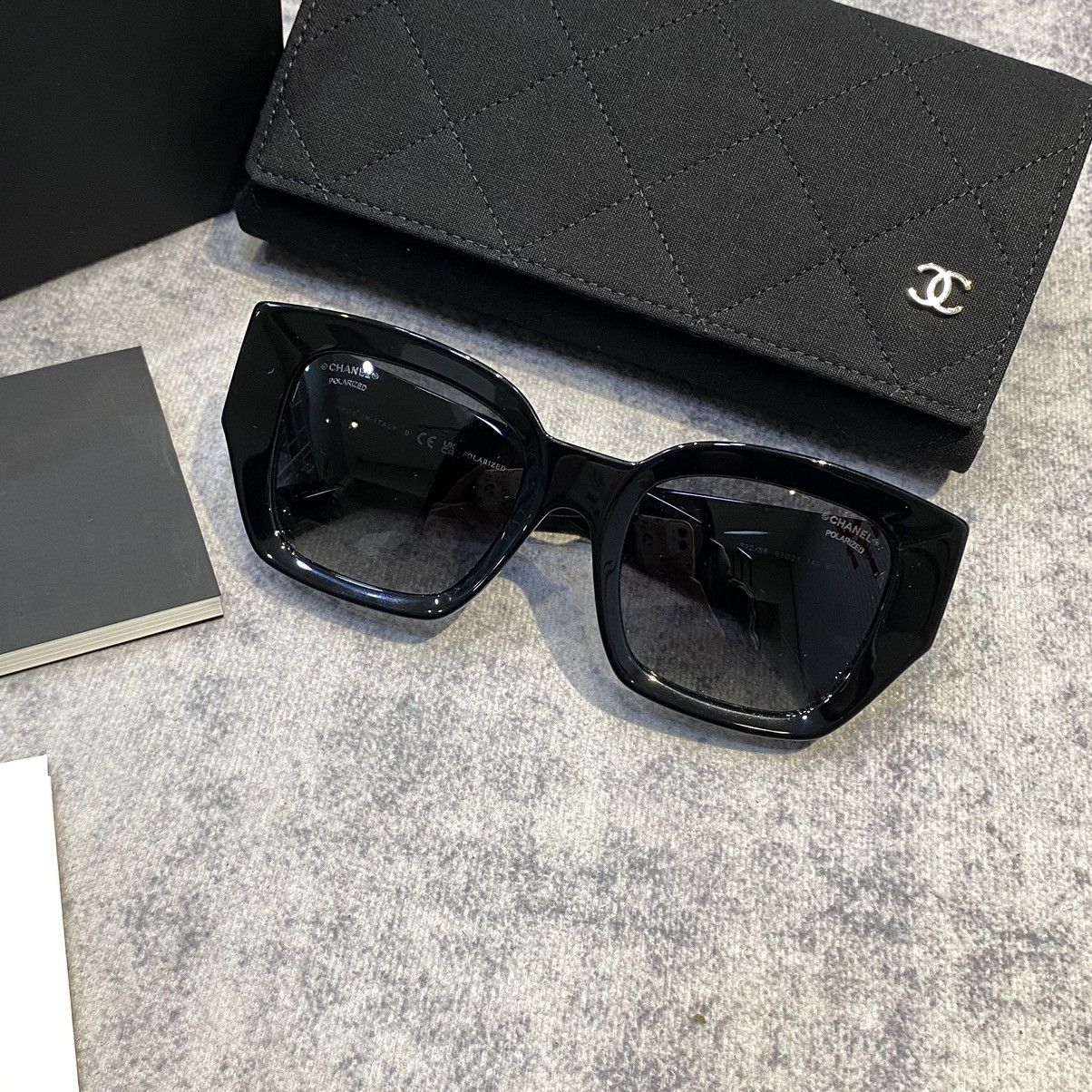 Chanel Chanel 0CH5506 C622S8 Size ONE SIZE - 3 Thumbnail