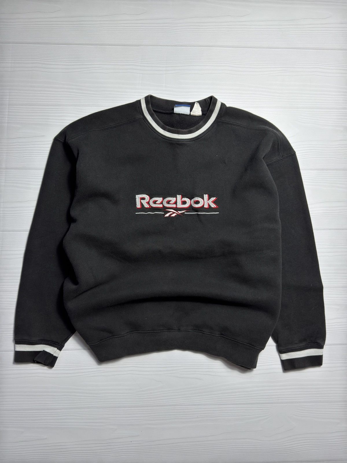 Reebok × Vintage Vintage Y2K Reebok Athletic DEPT Embroidered logo sweatshirt Size US XL / EU 56 / 4 - 1 Thumbnail