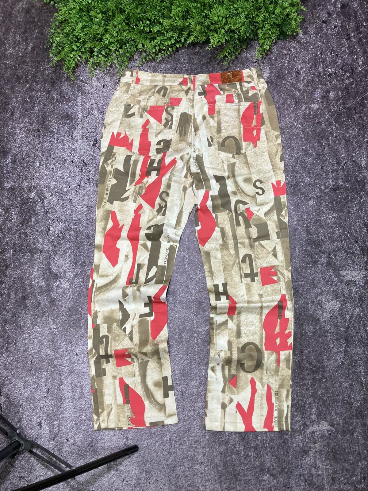Trussardi Vintage Trussardi Flared Printed Pants Multicolour Women’s Size 32" / US 10 / IT 46 - 8 Thumbnail