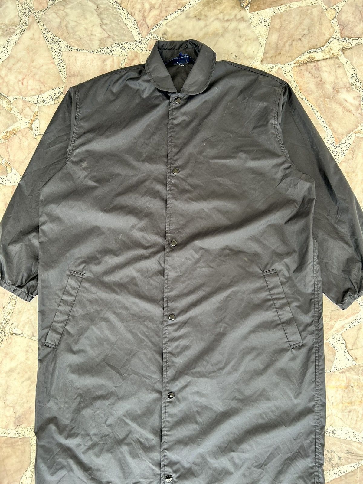Comme des Garcons Cdg black raincoat spellout on wrist Size US L / EU 52-54 / 3 - 6 Thumbnail