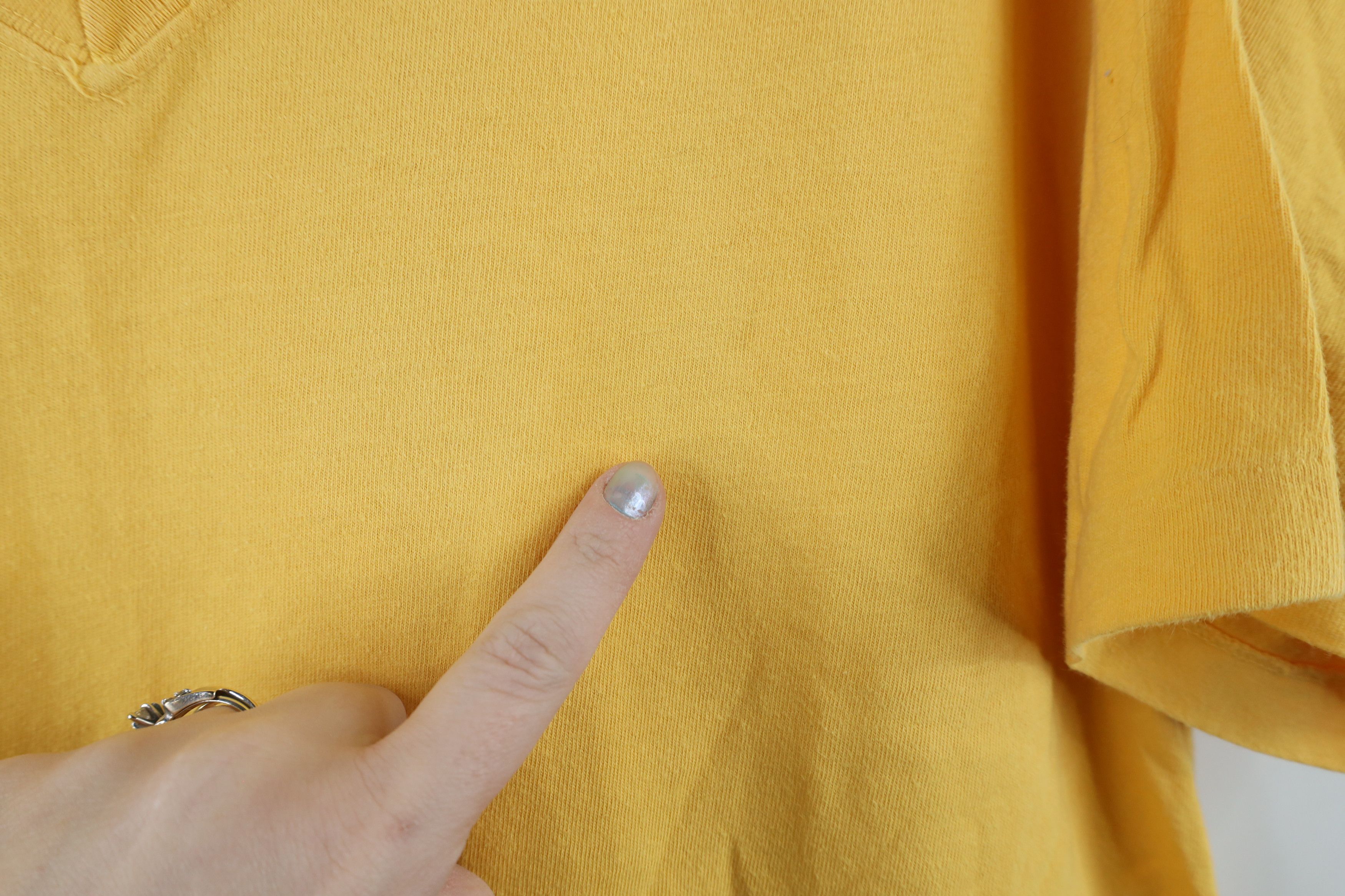 Gap Vintage 90s Gap Blank Short Sleeve V-Neck T-Shirt Yellow USA Size US S / EU 44-46 / 1 - 4 Thumbnail