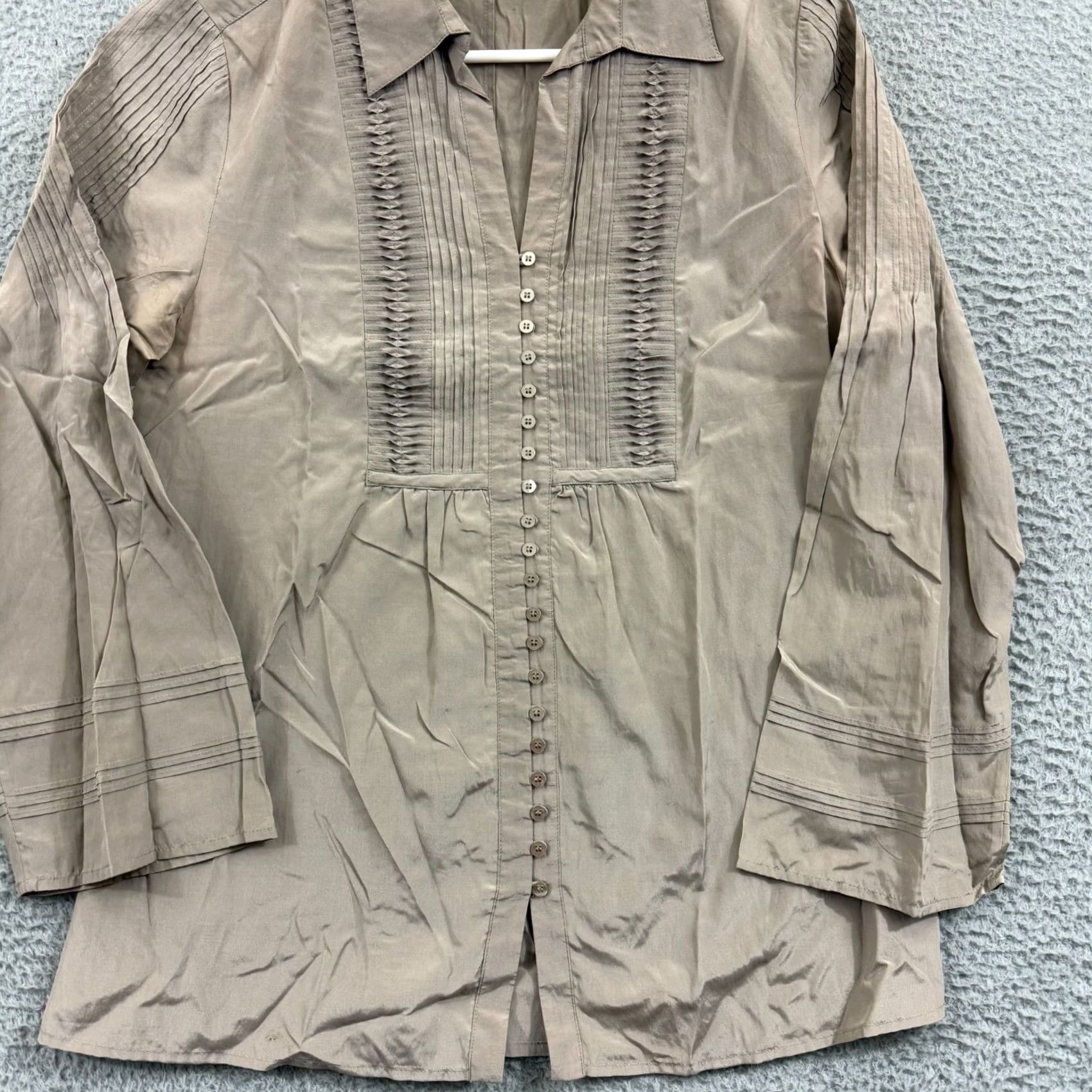 Vintage VINTAGE Isabella Bird Shirt Women Medium Pleated Button Up Tunic Top Silk Blend Brown Long Sleeve Flared Sleeve Size M / US 6-8 / IT 42-44 - 3 Thumbnail