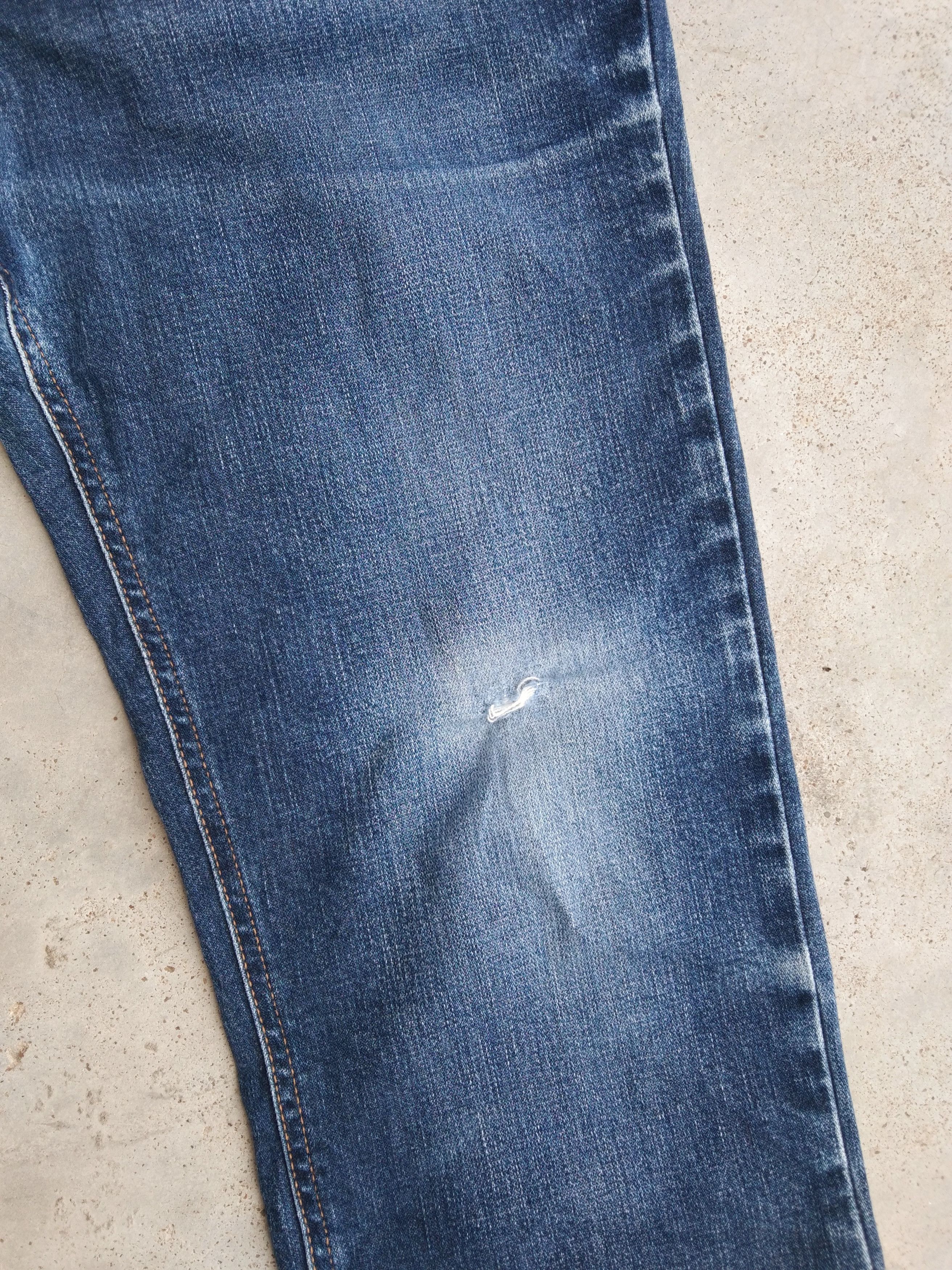 Japanese Brand Vintage Faded Blue Wrangler Distressed Jeans 31x30 Size US 31 - 4 Thumbnail