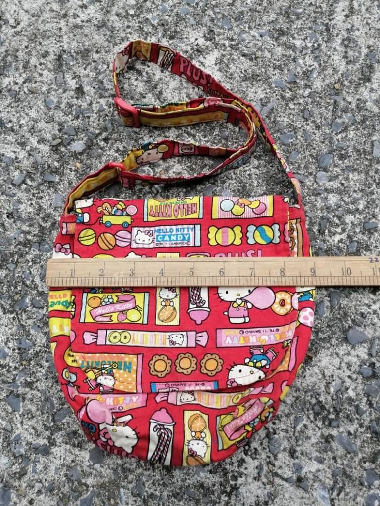 Anime × Japanese Brand Hello Kitty Sanrio Japan Sling Bag Size ONE SIZE - 8 Thumbnail