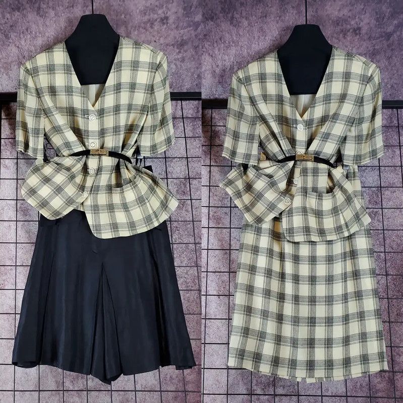 Burberry Burberry Summer V-Neck Beige Wool Blend Skirt Size 23" - 1 Thumbnail