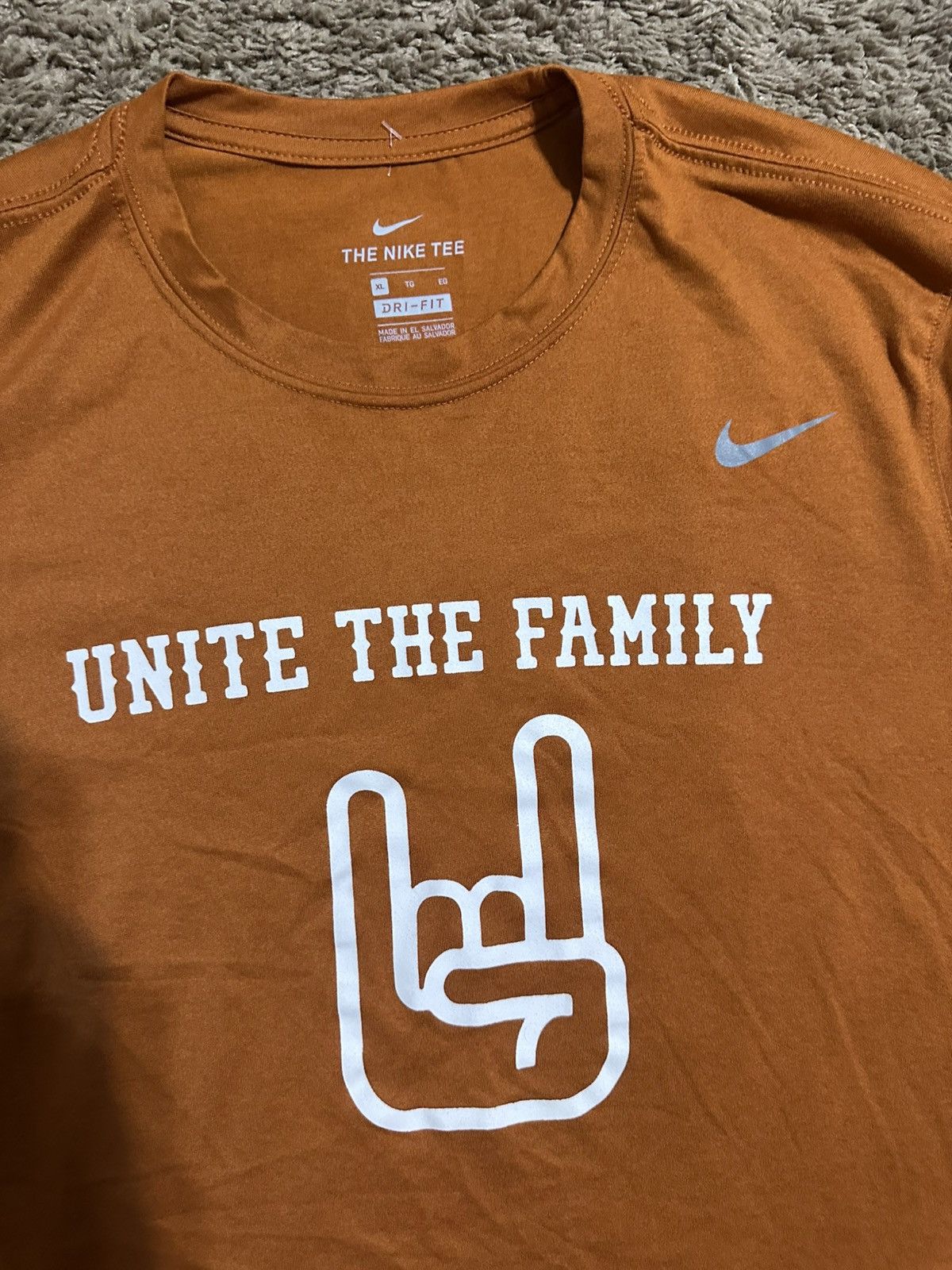 NCAA Vintage NCAA Texas Longhorns “family” shirt 00s size xl Size US XL / EU 56 / 4 - 2 Thumbnail