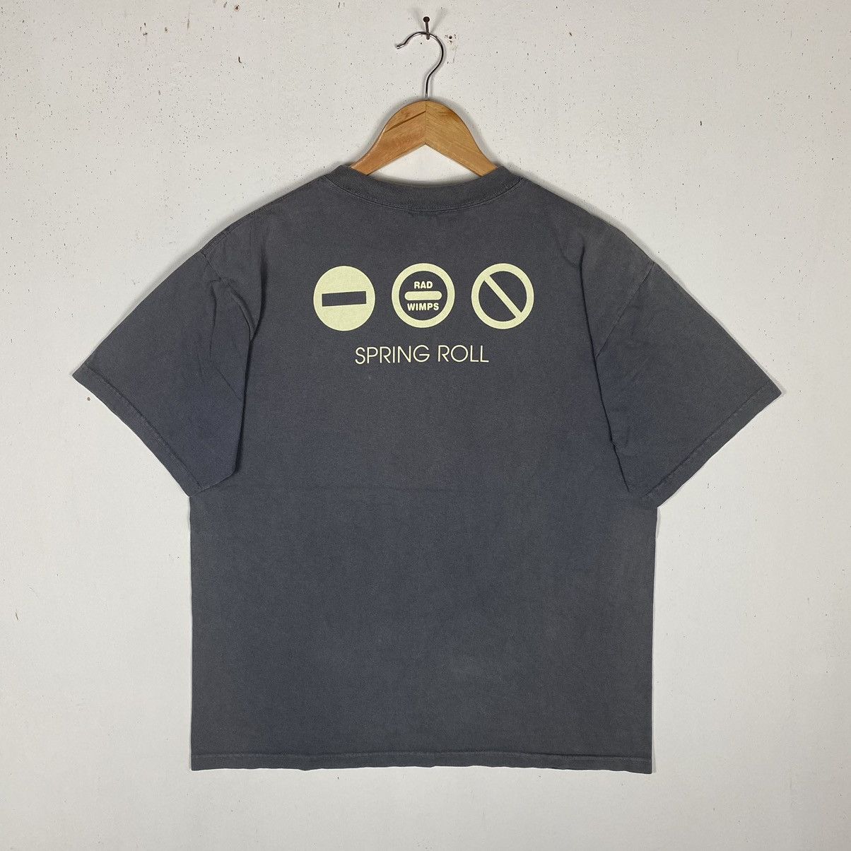 Band Tees × Vintage VINTAGE RADWIMPS SPRING ROLL TOUR JAPANESE BAND TEE Size US M / EU 48-50 / 2 - 5 Thumbnail