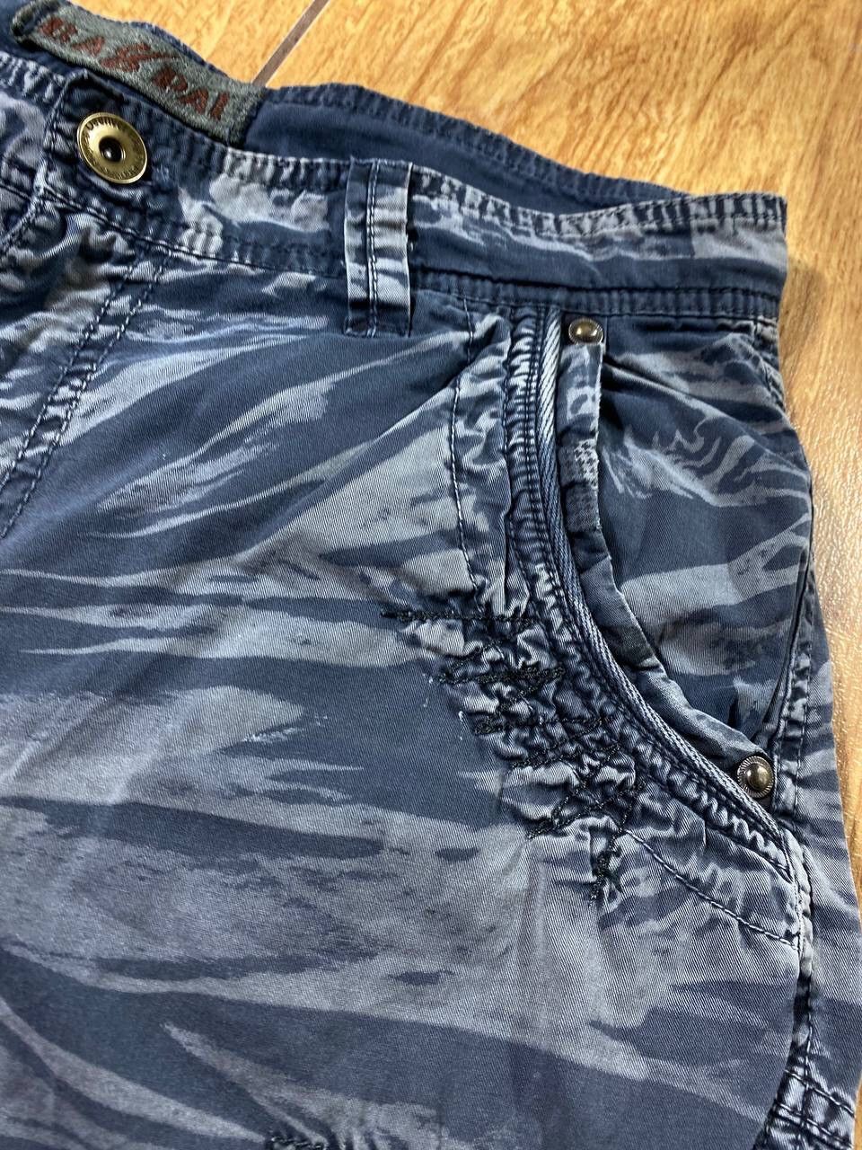 Other Rare CARGO MILITARY CAMO SHORTS 90s Y2K multipocked Size US 32 / EU 48 - 17 Thumbnail