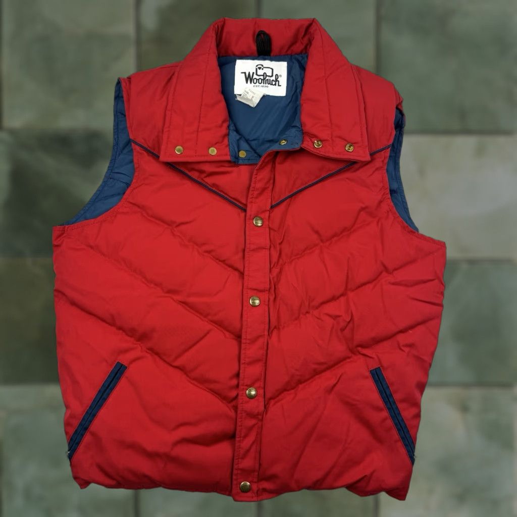 VINTAGE Woolrich Jacket Men M Down Puffer Solid Red 80s 90s USA Snap Collar Outdoor Casual Travel