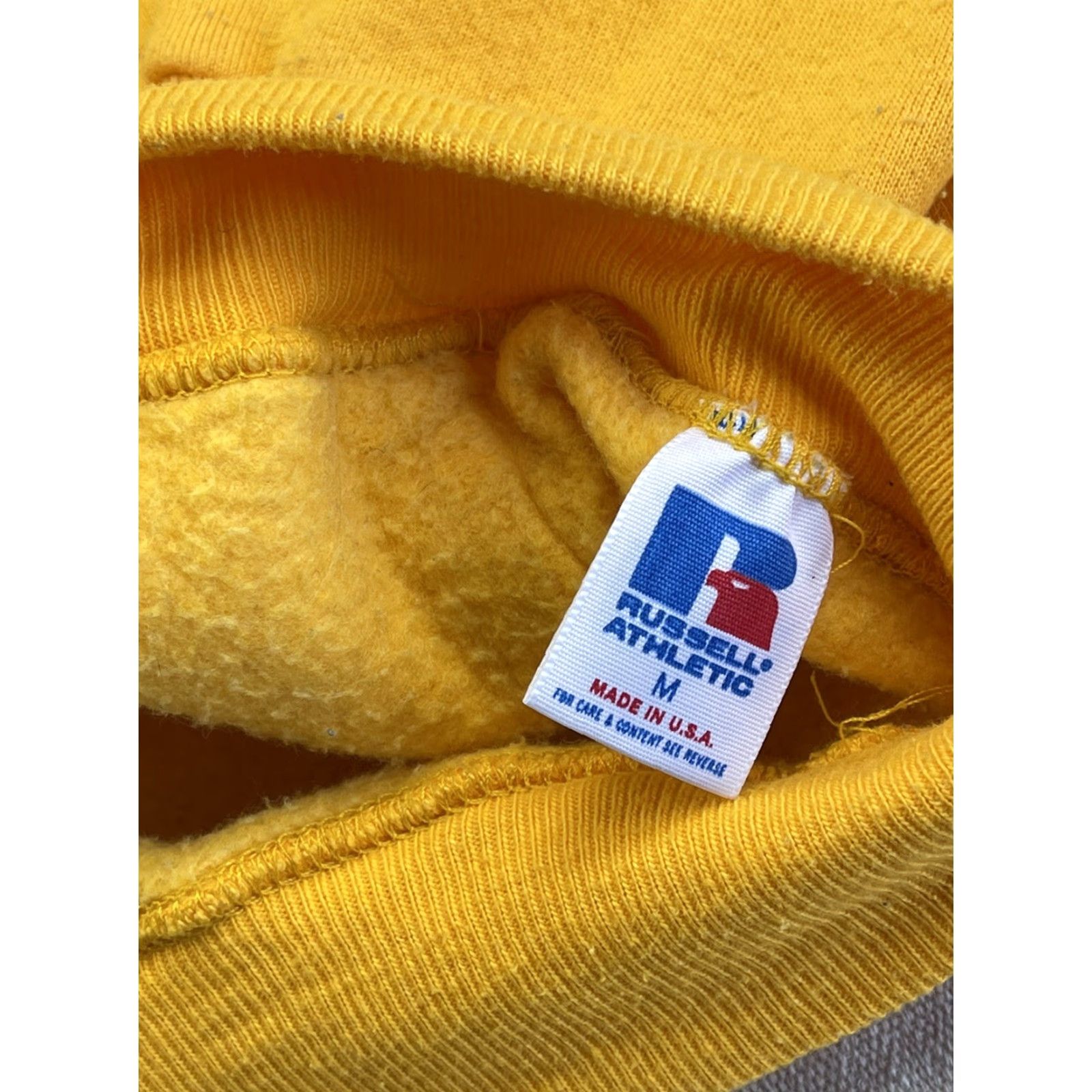 Russell Athletic VINTAGE Russell Athletic Hoodie La Salle University Mens M Yellow 80s Logo Graphic Print Sweatshirt Size US M / EU 48-50 / 2 - 2 Thumbnail