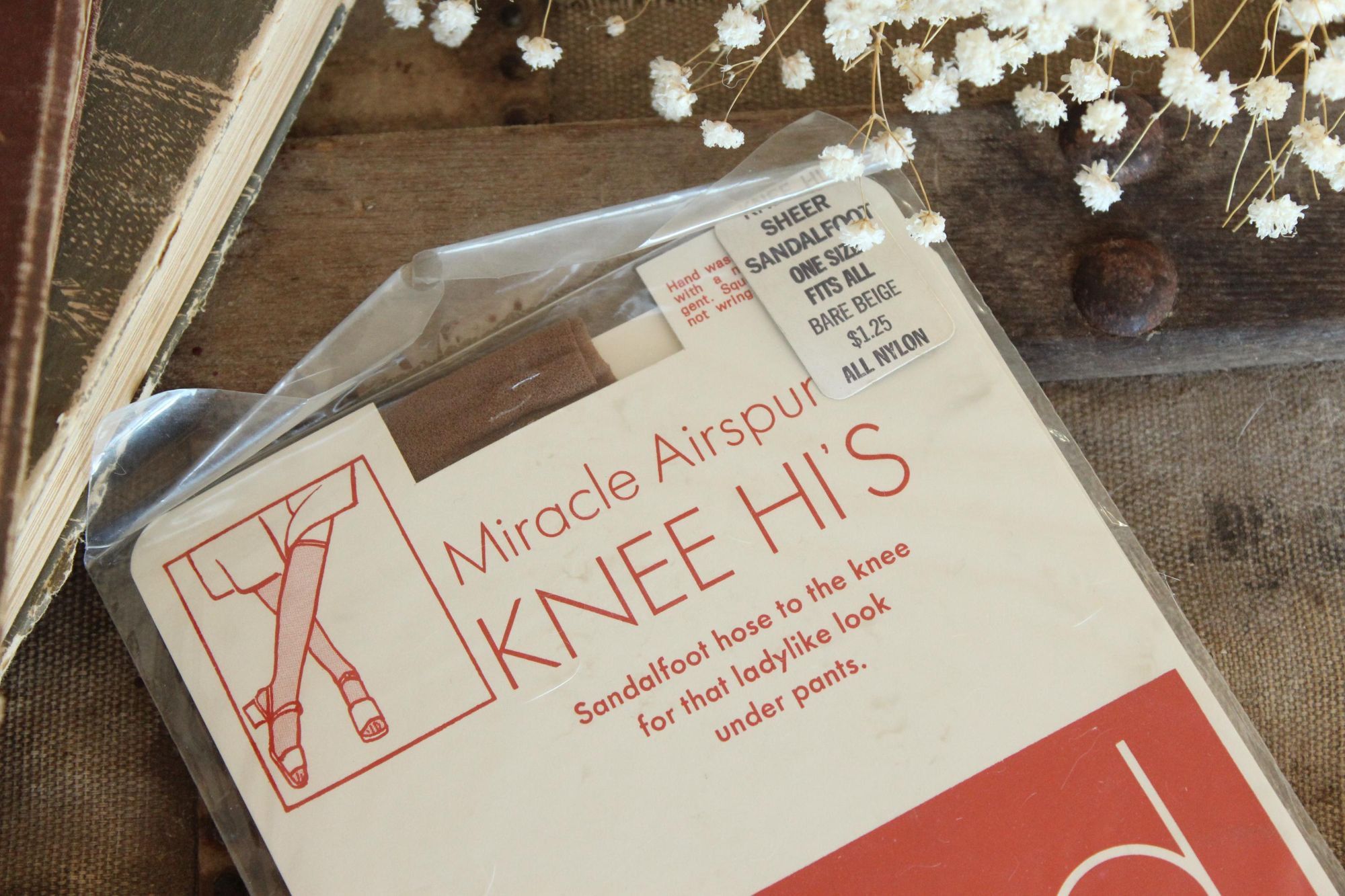 Vintage Vintage 1970s 1980s Knee High Stockings, One Pair New NOS R Size ONE SIZE - 2 Thumbnail