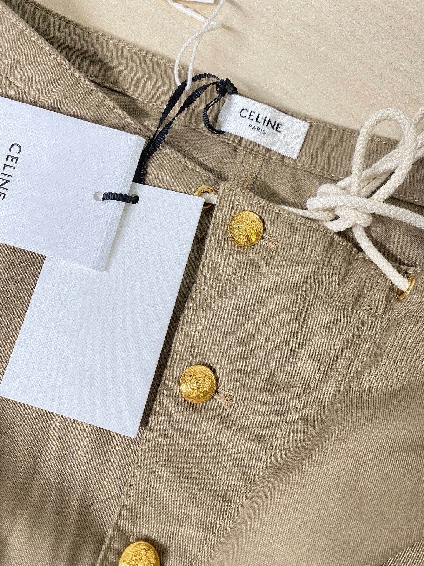 Celine Celine Early Autumn Cargo Shorts Size US 34 / EU 50 - 2 Thumbnail
