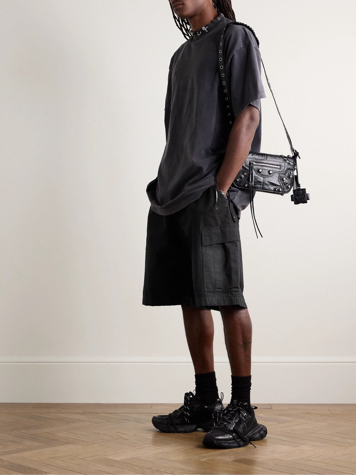 Balenciaga Balenciaga SS25 drawstring cargo shorts S NEW Size US 33 - 2 Thumbnail